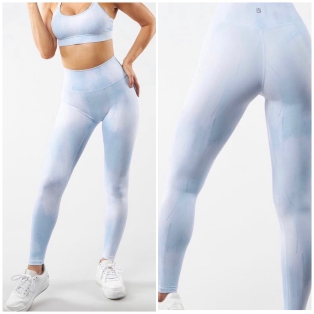 BUFF Bunny High Waisted Motion Leggings in Frost Bite Blue